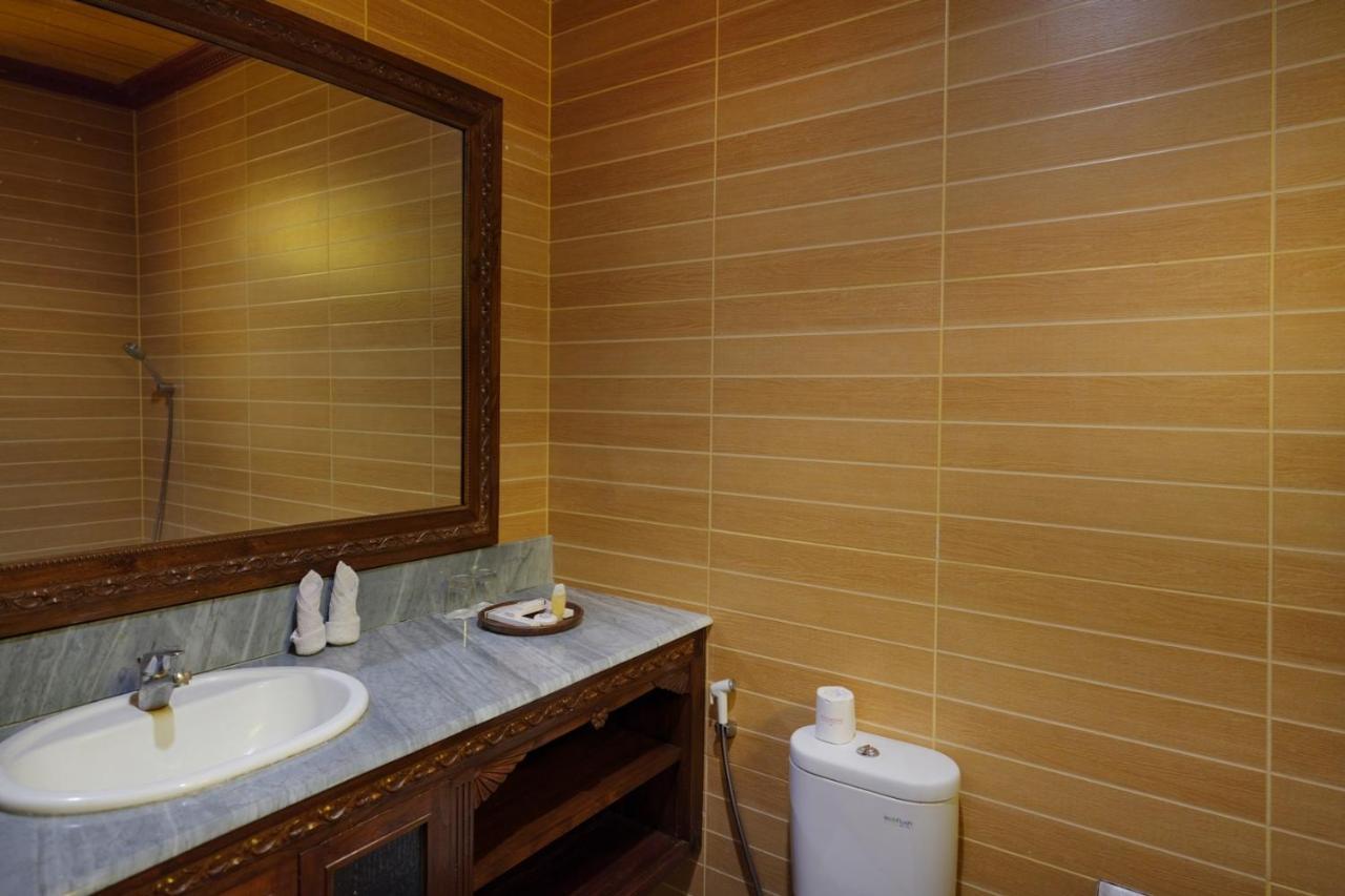 Hotel Melva Balemong à Semarang Extérieur photo