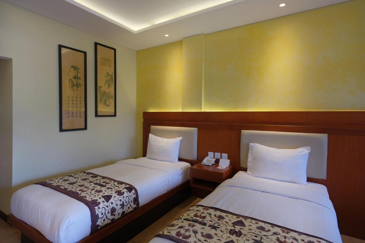 Hotel Melva Balemong à Semarang Extérieur photo