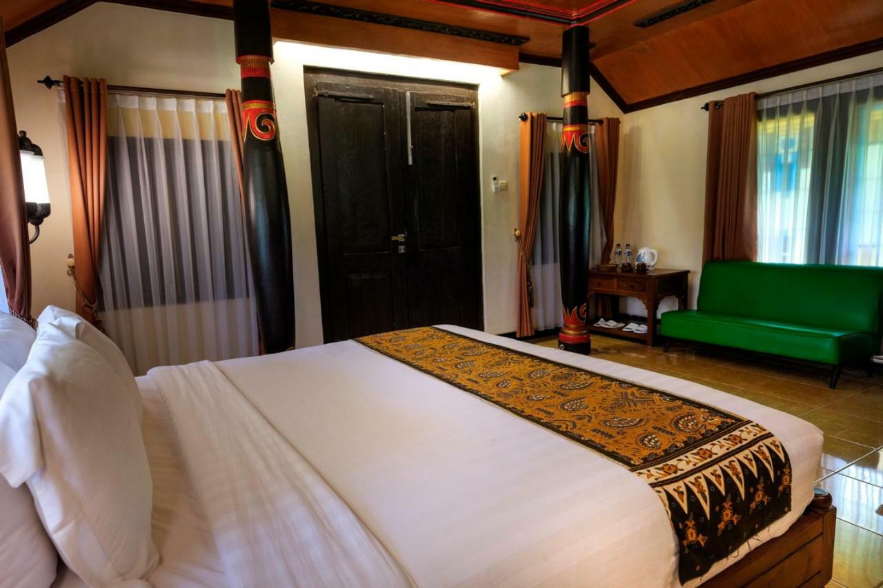 Hotel Melva Balemong à Semarang Extérieur photo